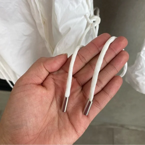 NWT THEORY WHITE LACED BUTTON DOWN, SIZE P - Picture 13 of 16